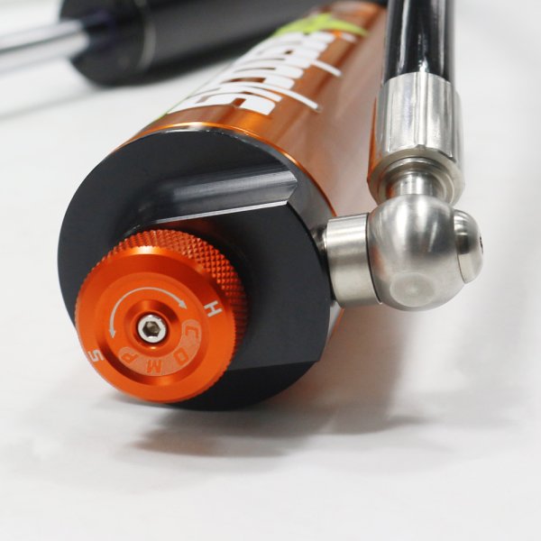 豐田L(fēng)C100霸哥AGSHOCKS手調(diào)氮?dú)鉁p震器原車/1.5/2寸升高