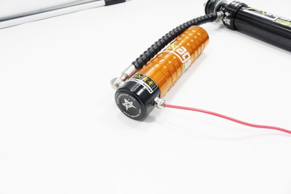 北京汽車BJ40plus AGSHOCKS無線電控氮氣減震器原車/1.5/2/4寸升高