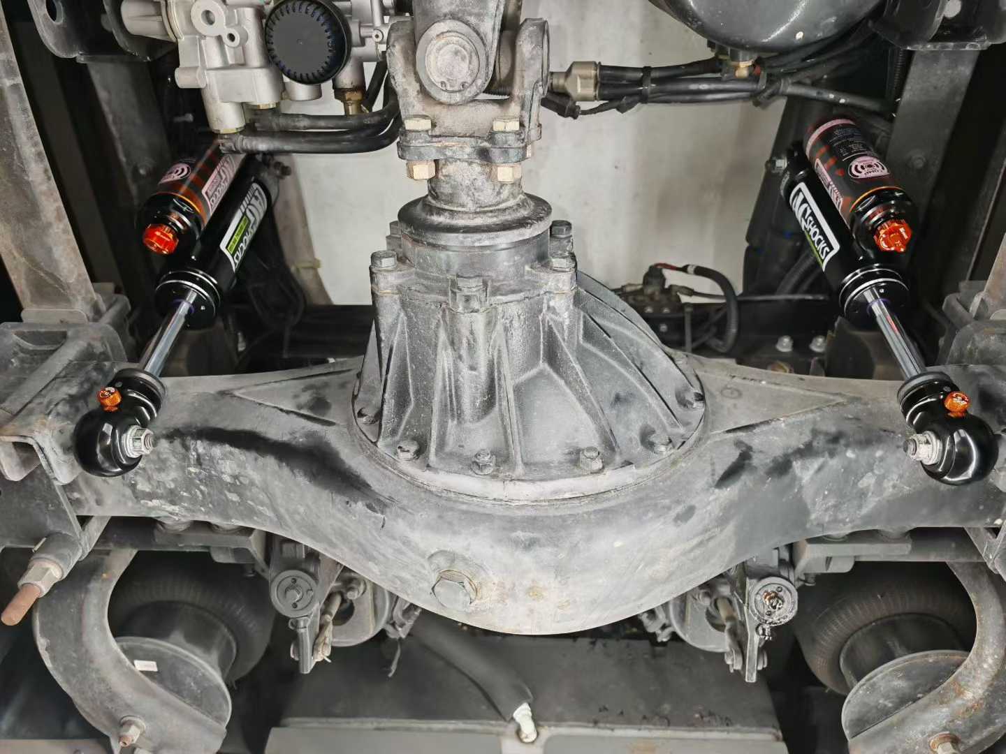 霸哥AG氮?dú)鉁p震