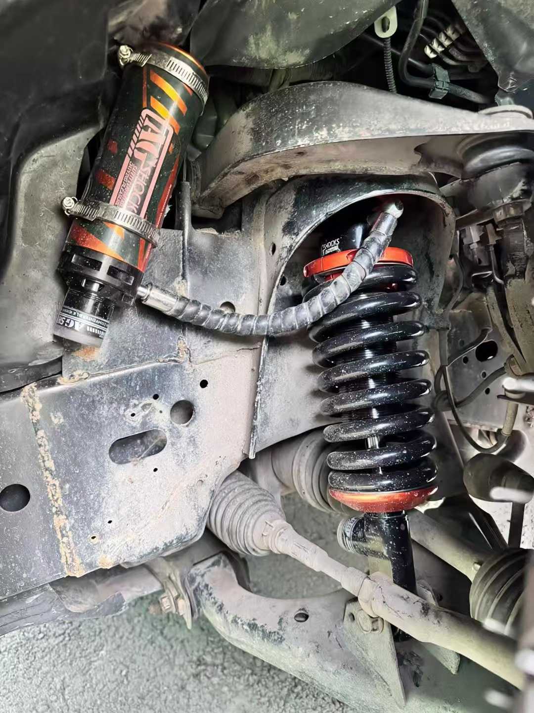 無線電控氮氣減震