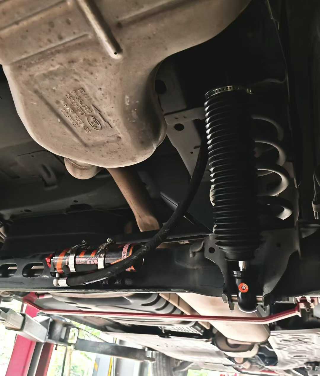 手調(diào)氮?dú)鉁p震