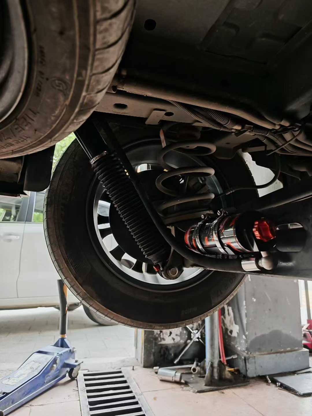 手調(diào)氮?dú)鉁p震