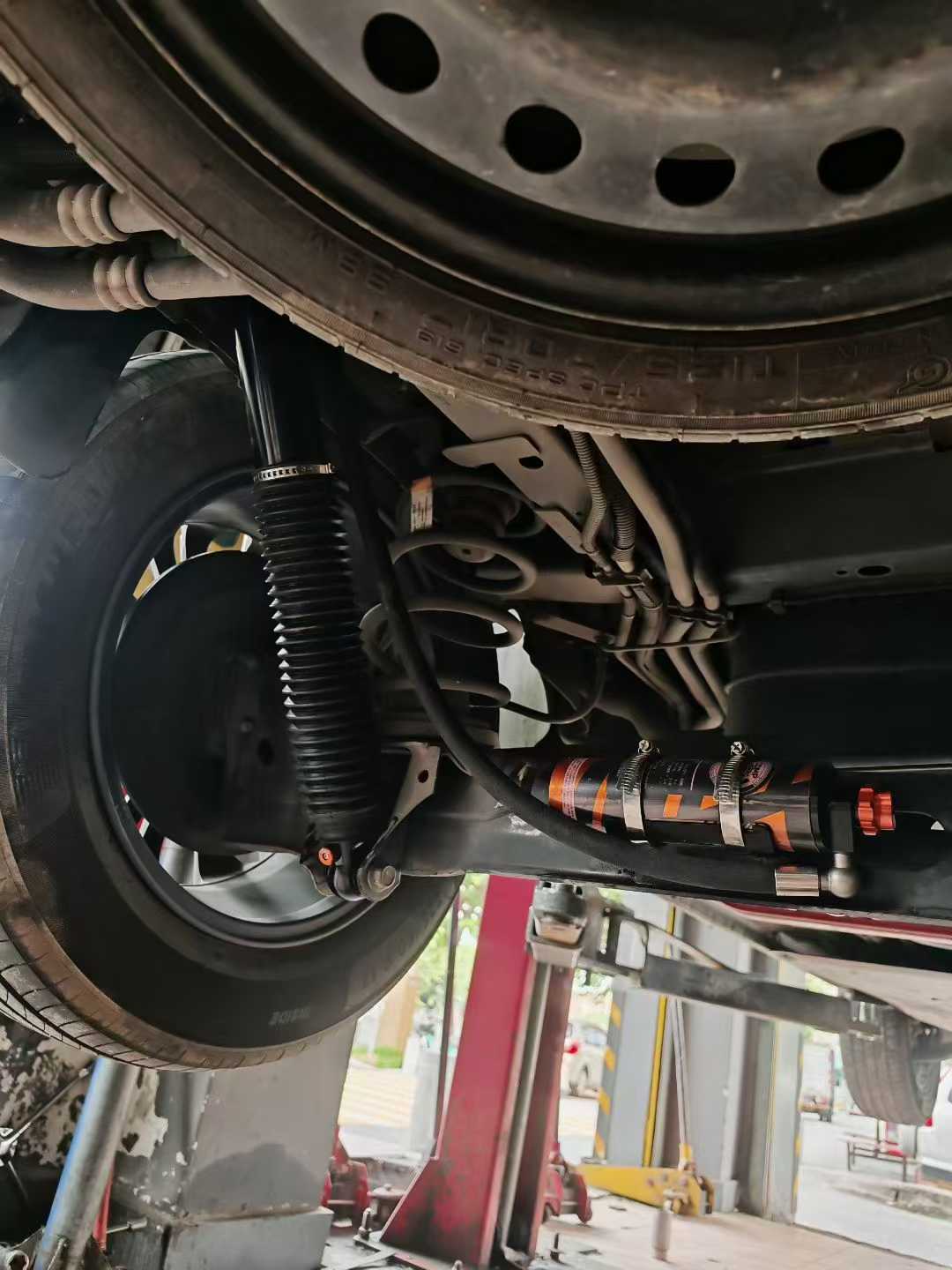 手調(diào)氮?dú)鉁p震