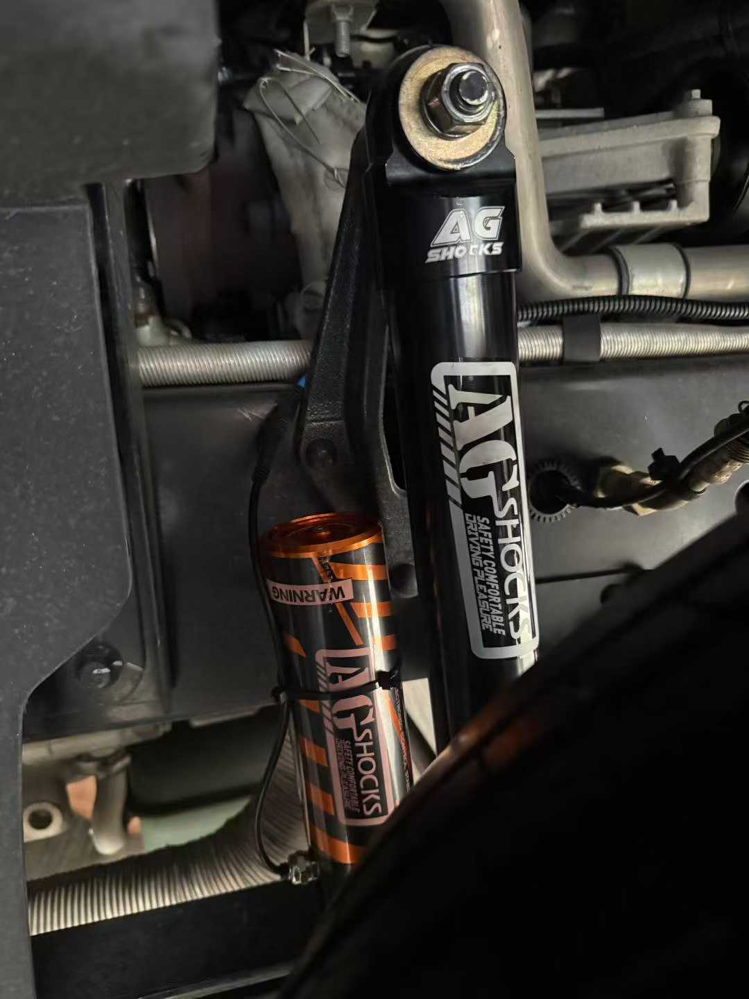 電調(diào)氮氣減震