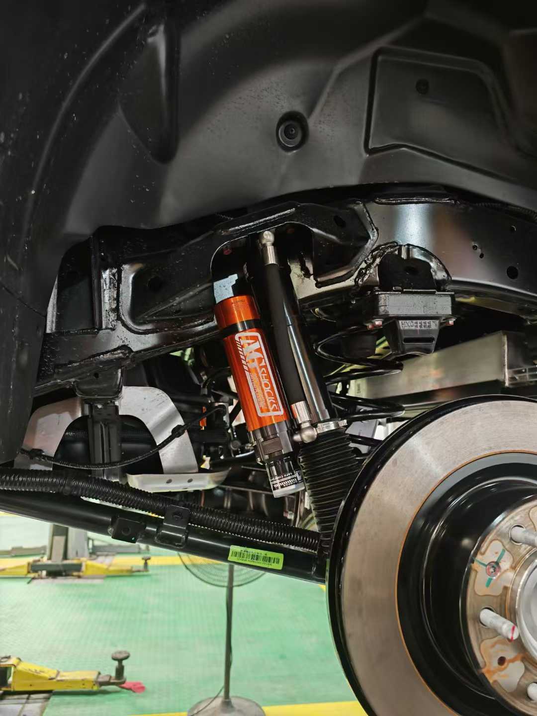 無(wú)線遙控電調(diào)氮?dú)鉁p震