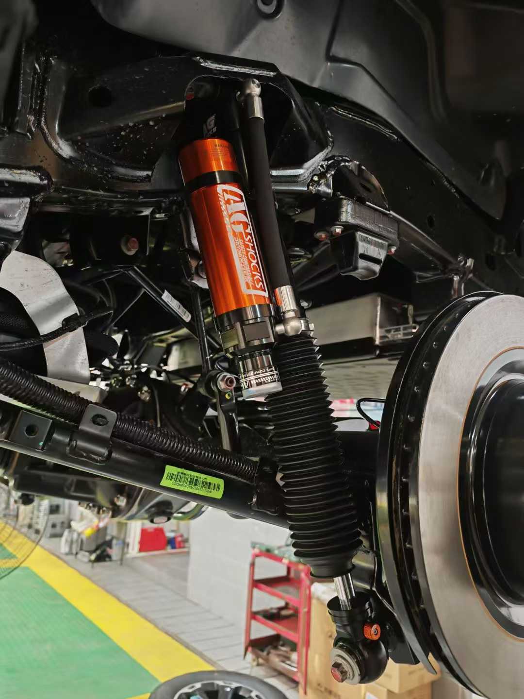 無(wú)線遙控電調(diào)氮?dú)鉁p震