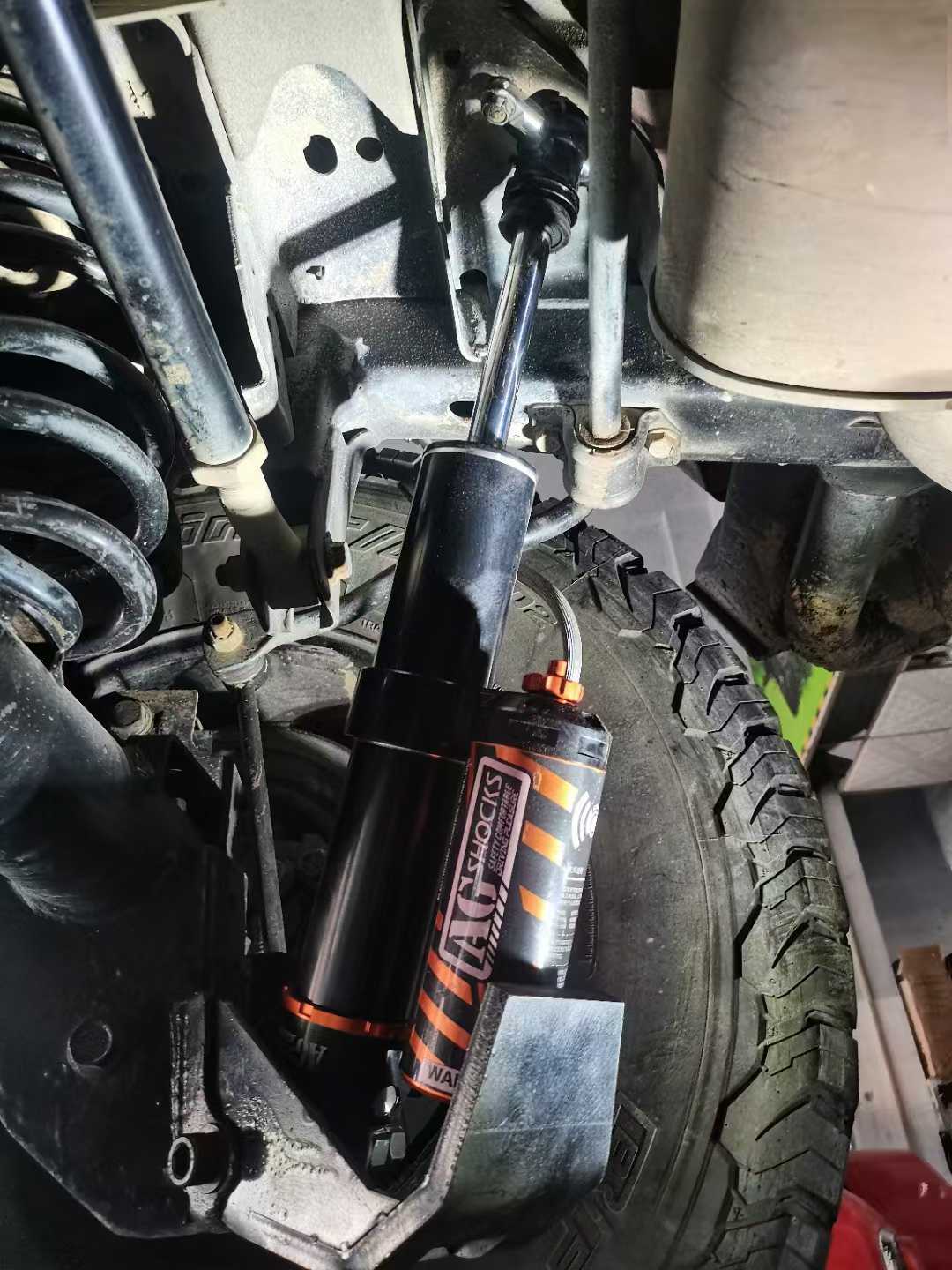 手調(diào)氮?dú)鉁p震