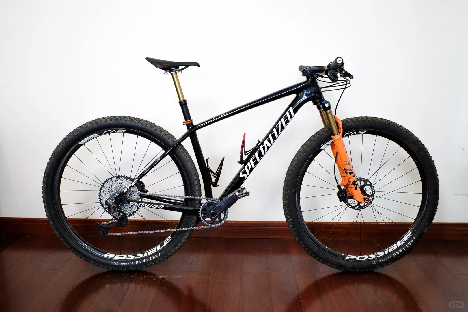 硬尾自行車(chē)