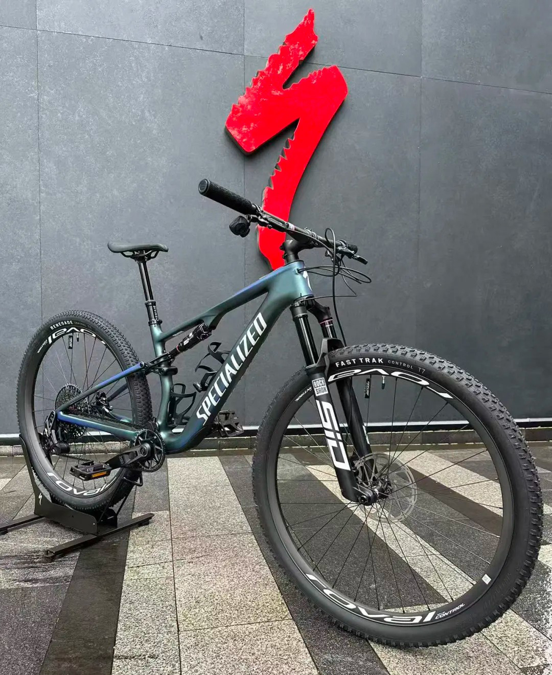 軟尾后減震器值得買嗎？老騎手告訴你實(shí)用性評(píng)測(cè)