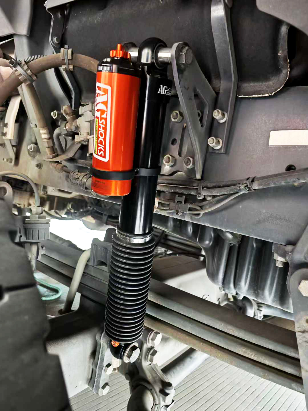 氮气减震器改装