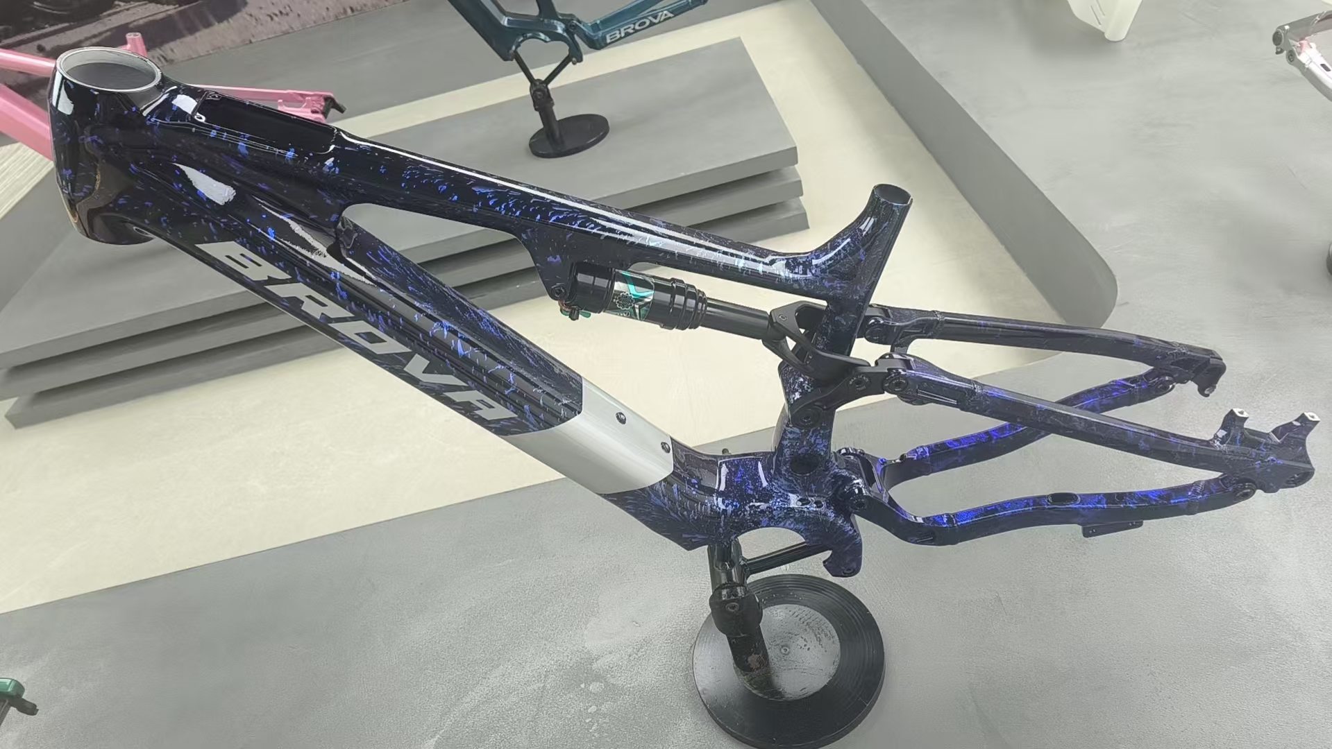 越野山地車軟尾后膽