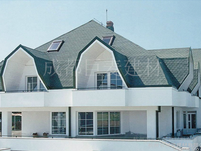 多彩瀝青瓦被應(yīng)用于建筑屋面的一種屋面新型材料