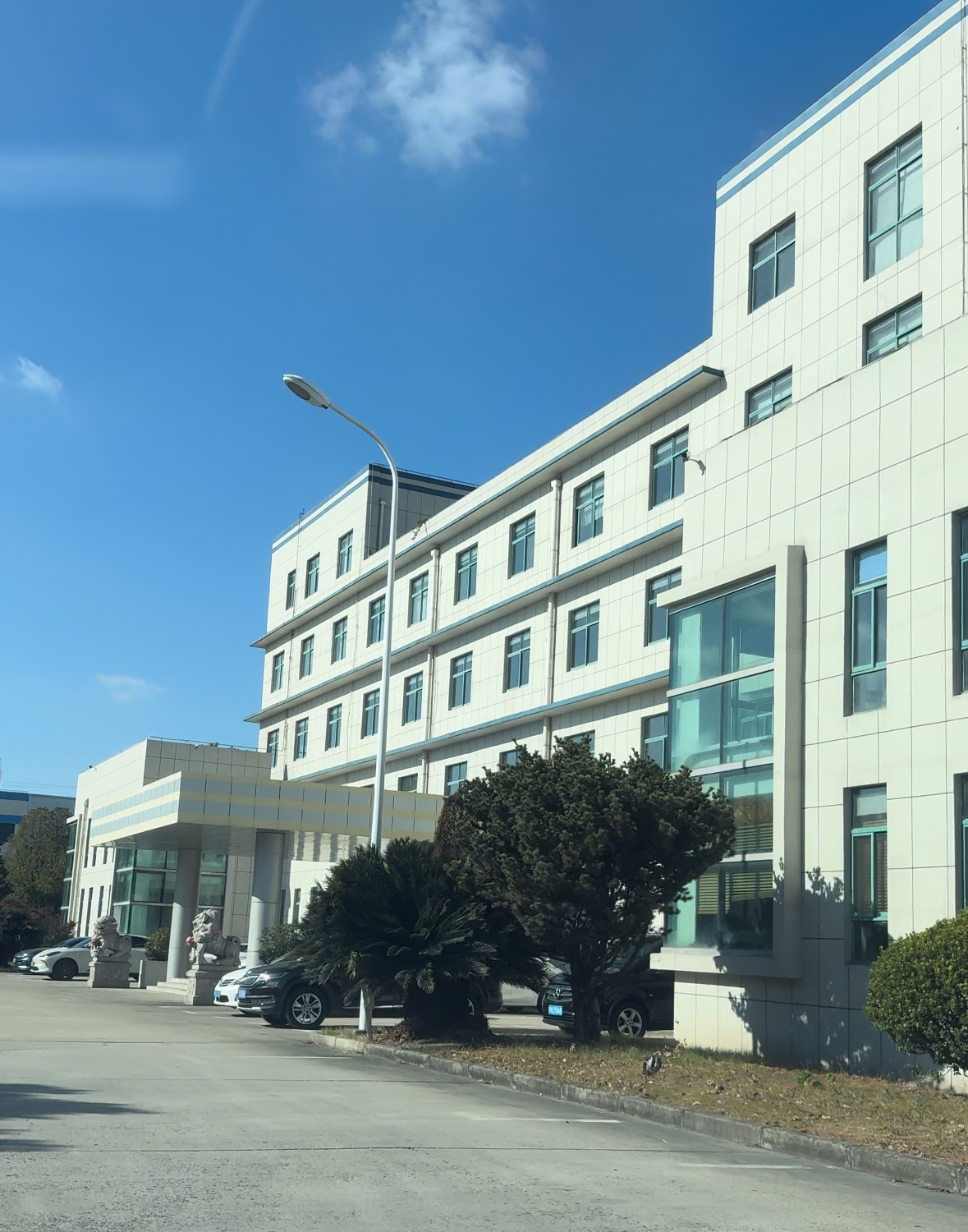 姚遠(yuǎn)新能源攜手上海企業(yè) 深耕魔都光伏市場(chǎng)開(kāi)啟合作新篇章