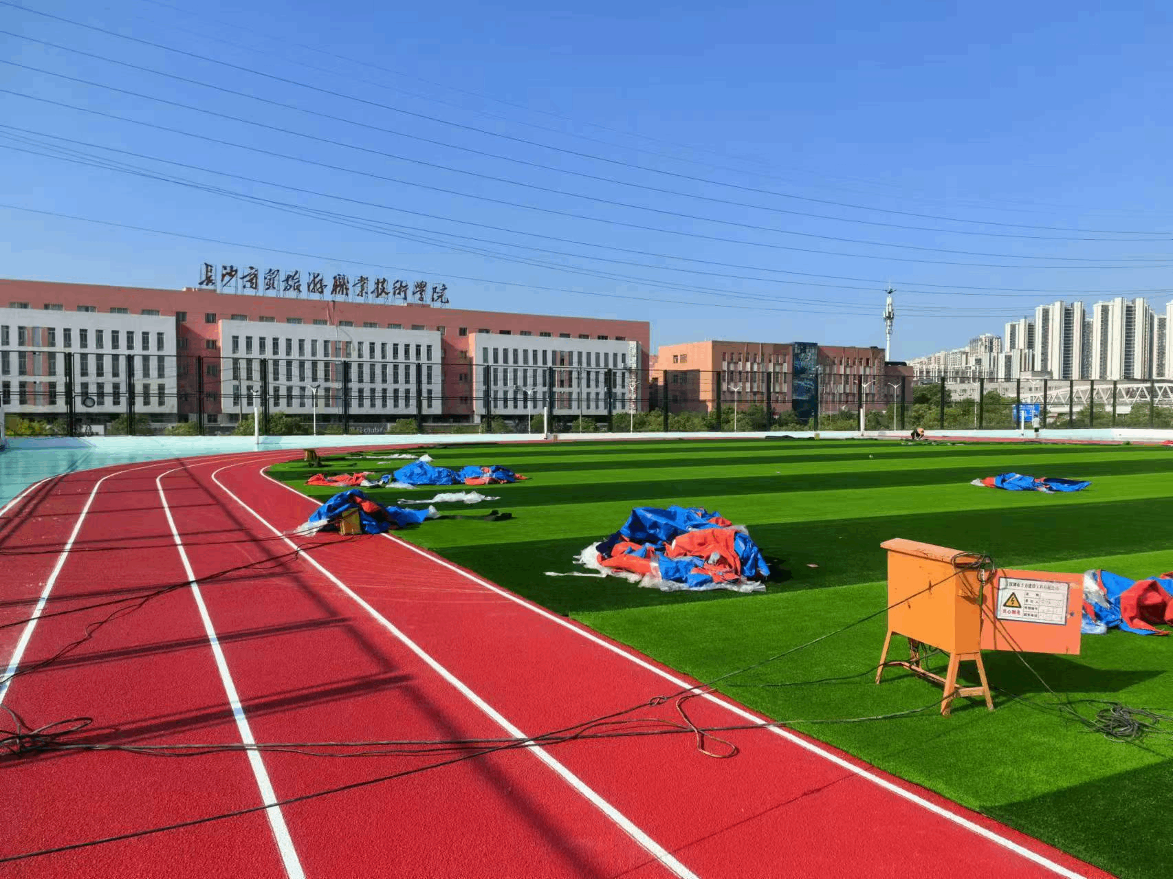 長沙廠房頂樓混合型跑道完工分享