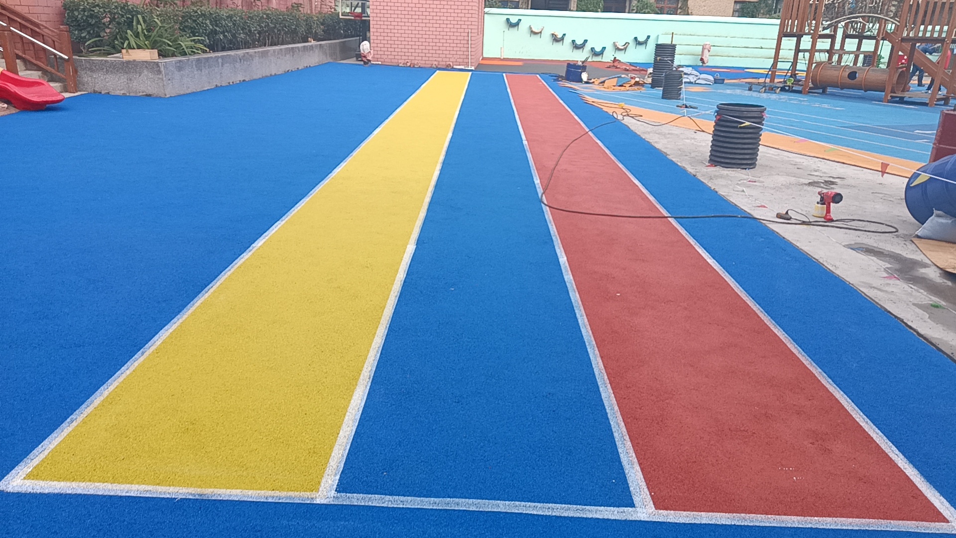 貴州EPDM場地-廣東雙贏體育設施有限公司