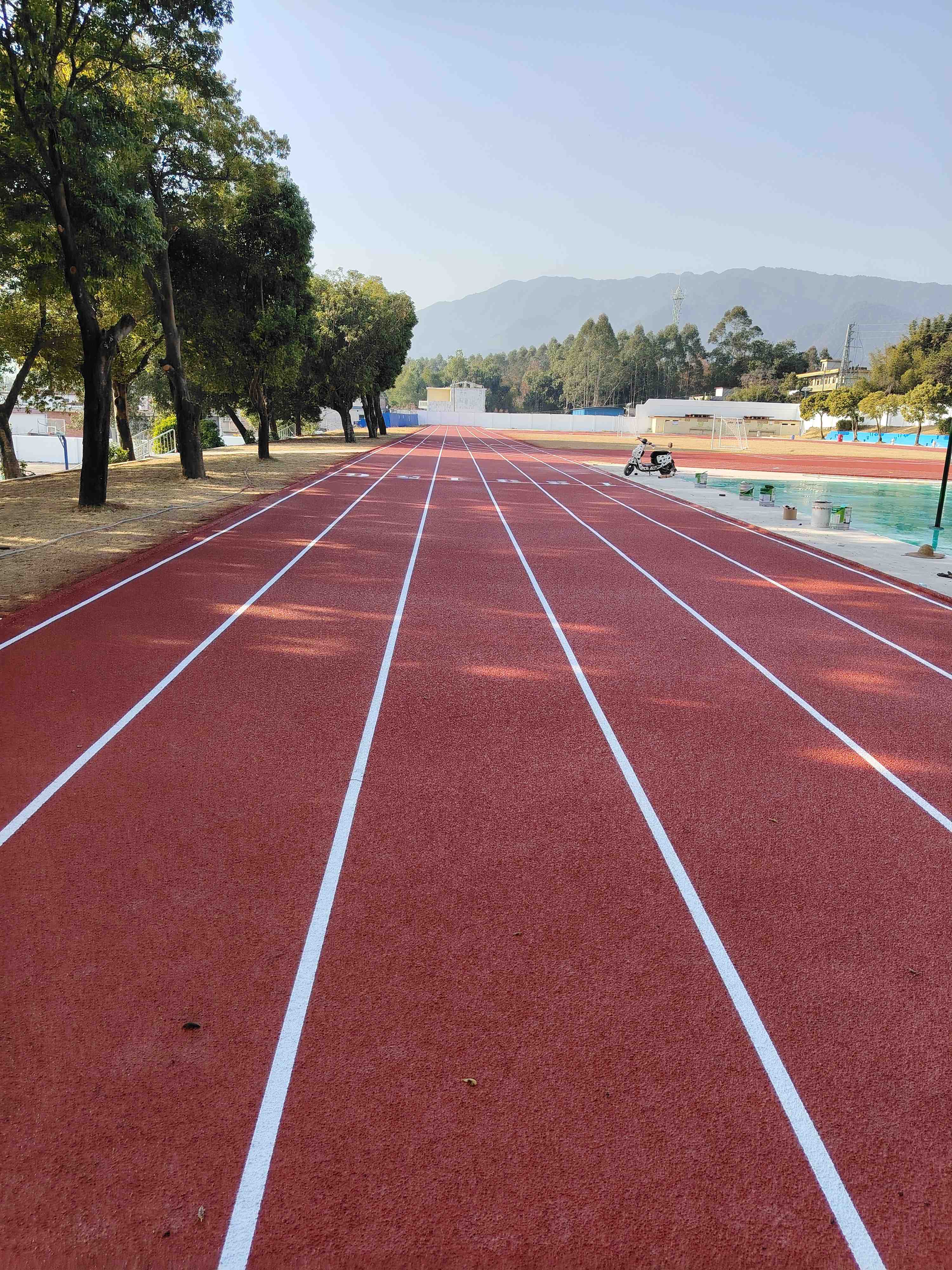 韶關(guān)混合型塑膠跑道