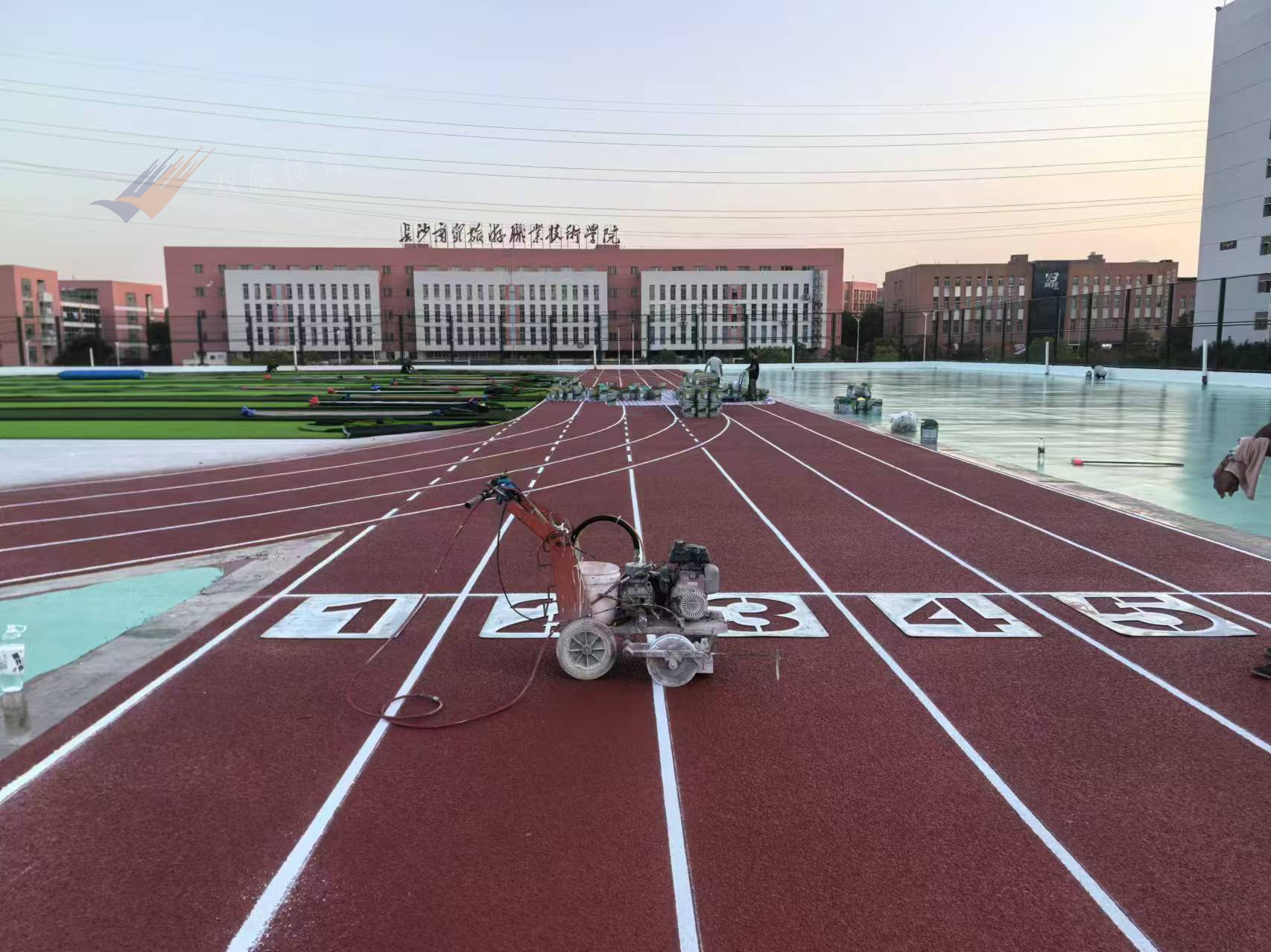 塑膠跑道施工必備工具清單