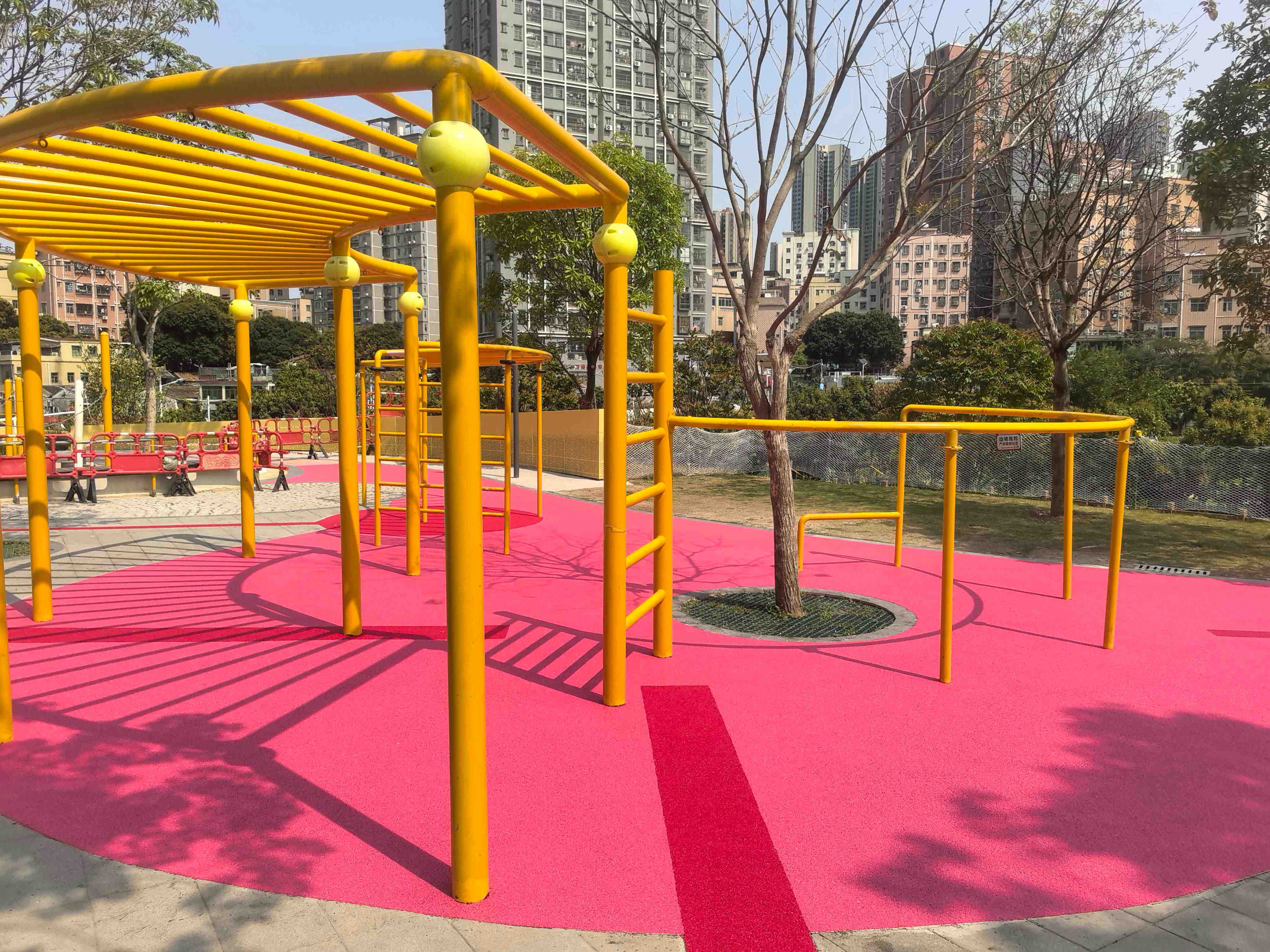 深圳EPDM小場地完工....