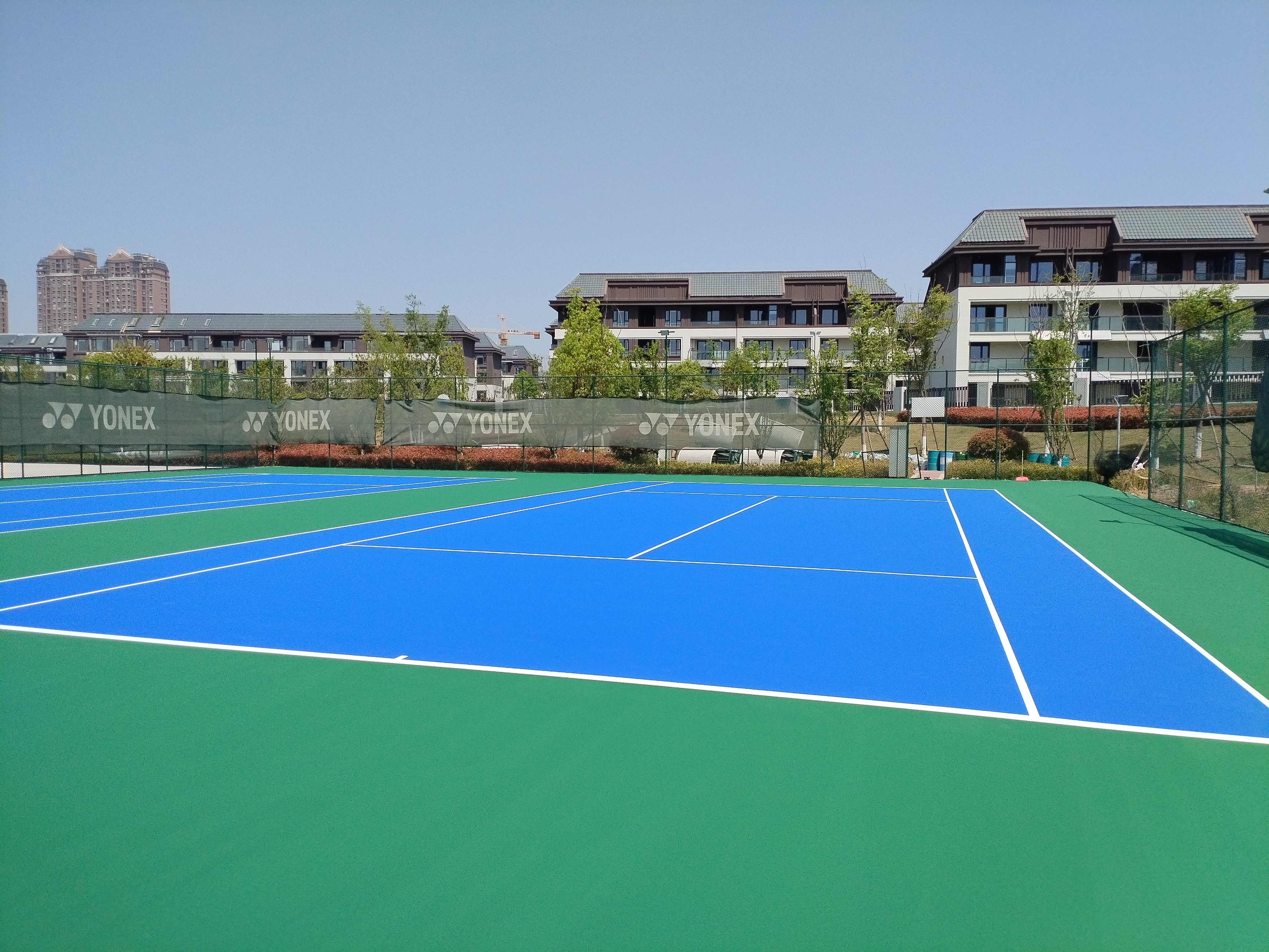 江蘇鎮(zhèn)江彈性丙烯酸球場(chǎng)完工