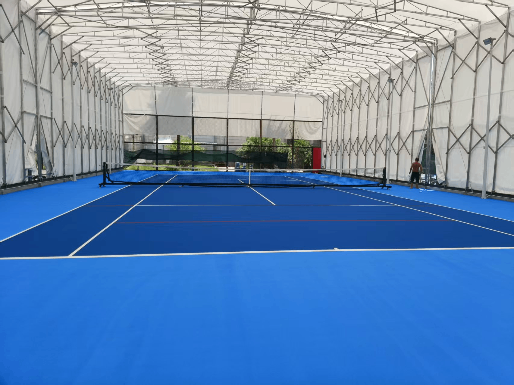 室內(nèi)VS室外丙烯酸球場(chǎng)，源頭工廠硬核科普！別等建錯(cuò)再后悔！