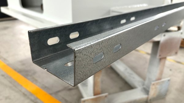 物流倉(cāng)儲(chǔ)支架冷彎成型機(jī)設(shè)備