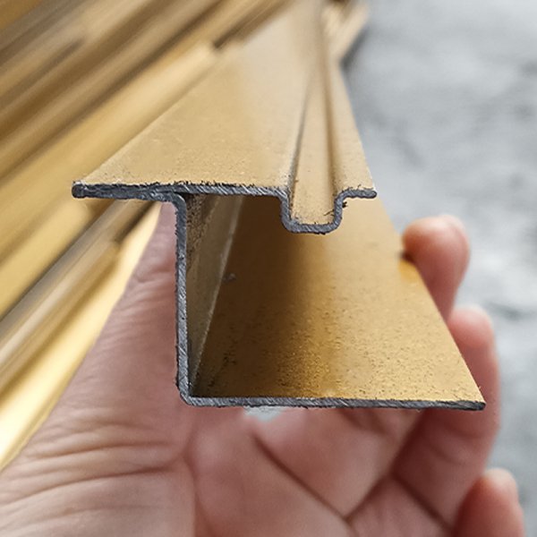 全自動(dòng)高速輕鋼成型機(jī)