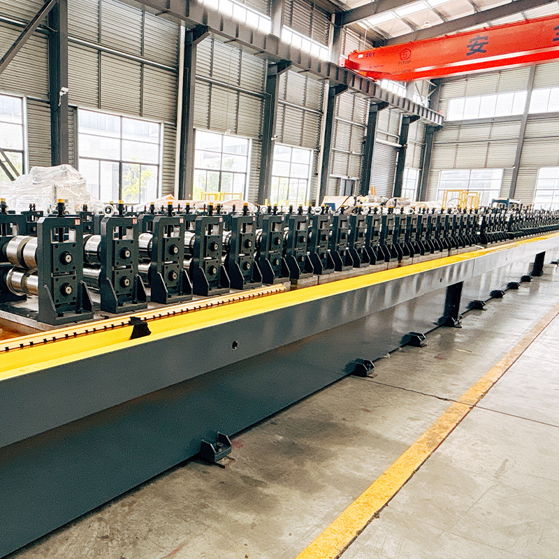 泰山卡式主骨成型設(shè)備