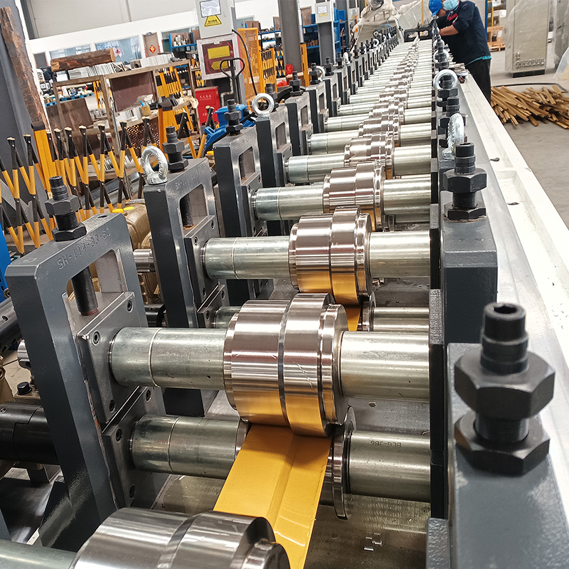 輕鋼吊頂龍骨機(jī)冷彎成型設(shè)備-專業(yè)生產(chǎn)廠家選上海伺華