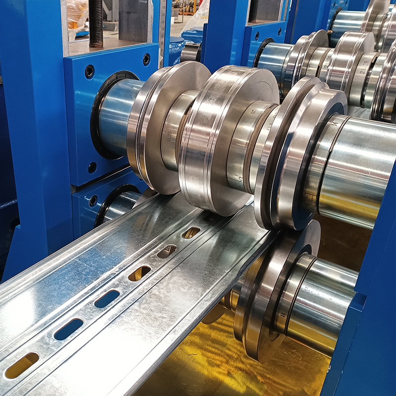 高速全自動C型支架冷彎成型設備