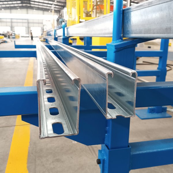 高速全自動C型支架冷彎成型設備