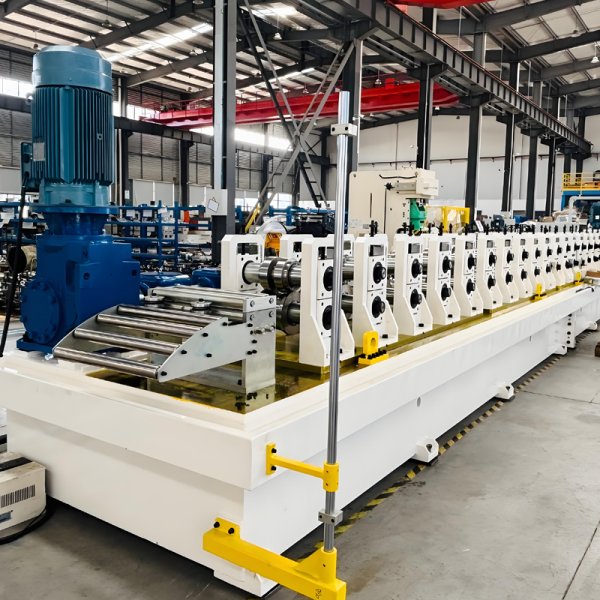 非標(biāo)定制冷彎成型設(shè)備