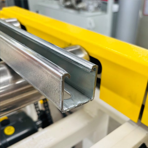 非標(biāo)定制冷彎成型設(shè)備