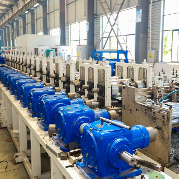 汽車防撞梁B字型生產(chǎn)線