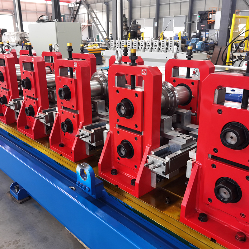 上海伺華 H 型抗震支架冷彎成型機(jī)案例：快換模具 + 飛鋸追剪賦能高效生產(chǎn)