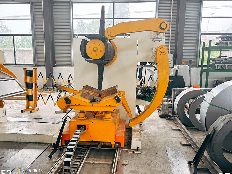 上海伺華汽車(chē)行業(yè) B 字梁生產(chǎn)線：重塑汽車(chē)制造高效創(chuàng)新