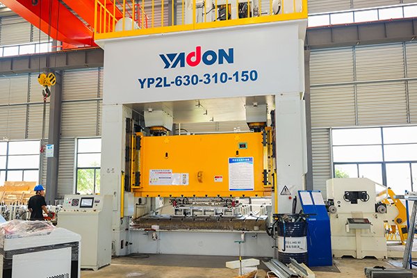 上海伺華汽車(chē)行業(yè) B 字梁生產(chǎn)線：重塑汽車(chē)制造高效創(chuàng)新