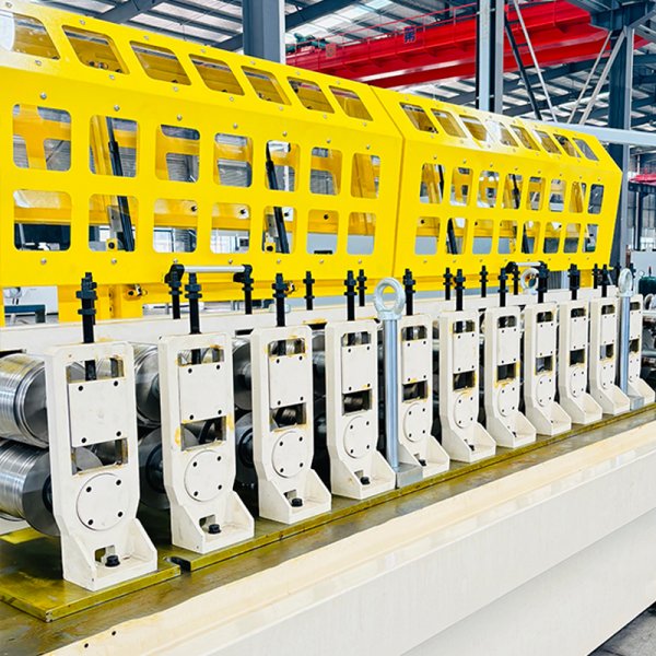 多組更換模具-全自動(dòng)輕鋼龍骨設(shè)備生產(chǎn)線(xiàn)