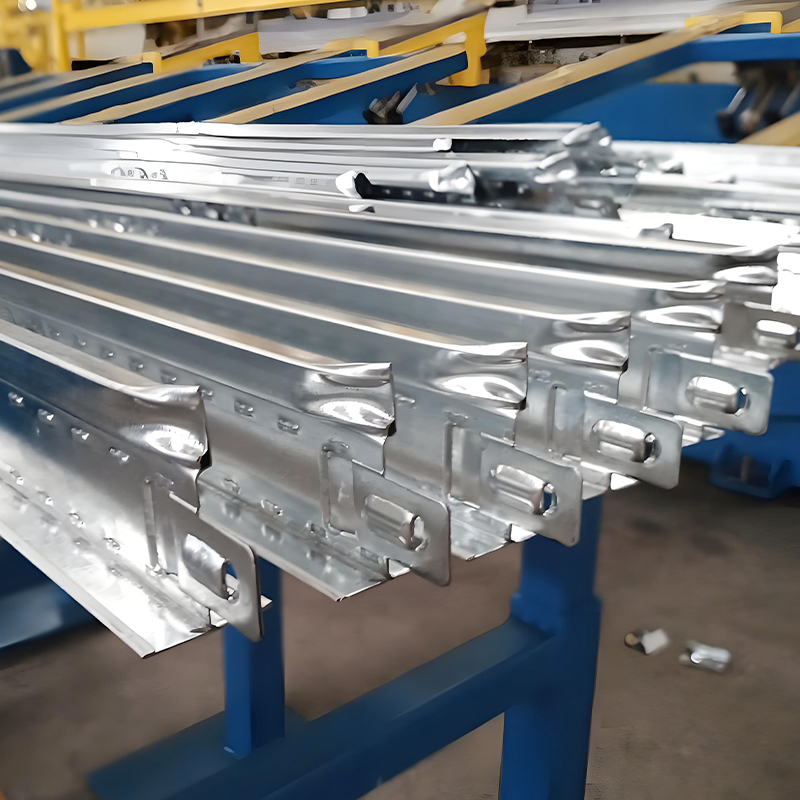 T型輕鋼烤漆龍骨機(jī)供應(yīng)商上海伺華