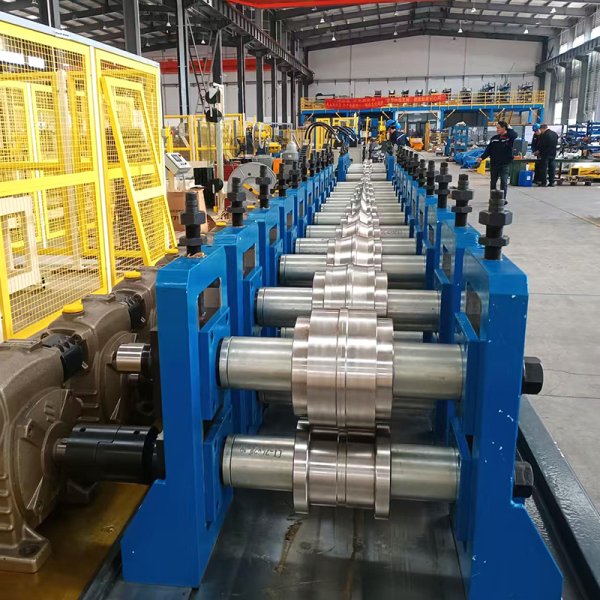 T型烤漆龍骨設(shè)備生產(chǎn)線廠家