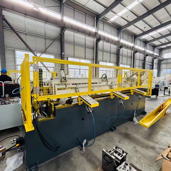 T型烤漆龍骨設(shè)備生產(chǎn)線廠家