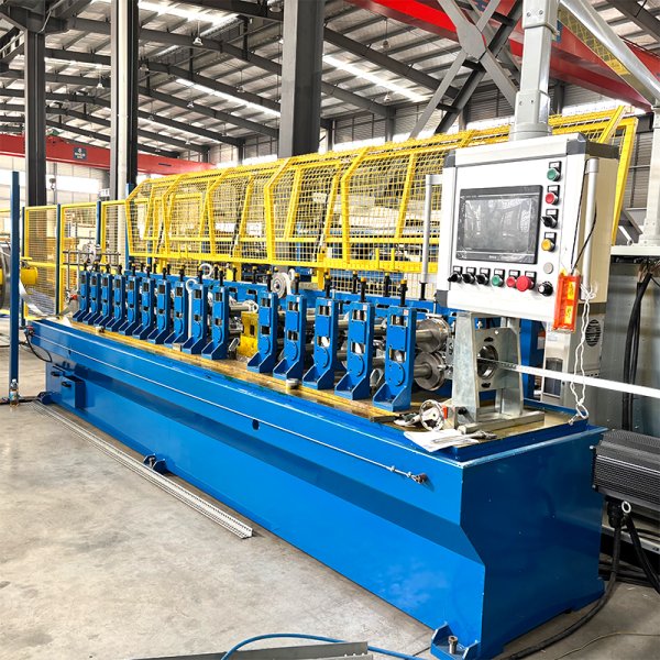 T型輕鋼烤漆龍骨機(jī)供應(yīng)商上海伺華