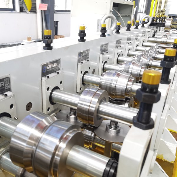 T型烤漆龍骨機(jī)設(shè)備供應(yīng)商--上海伺華