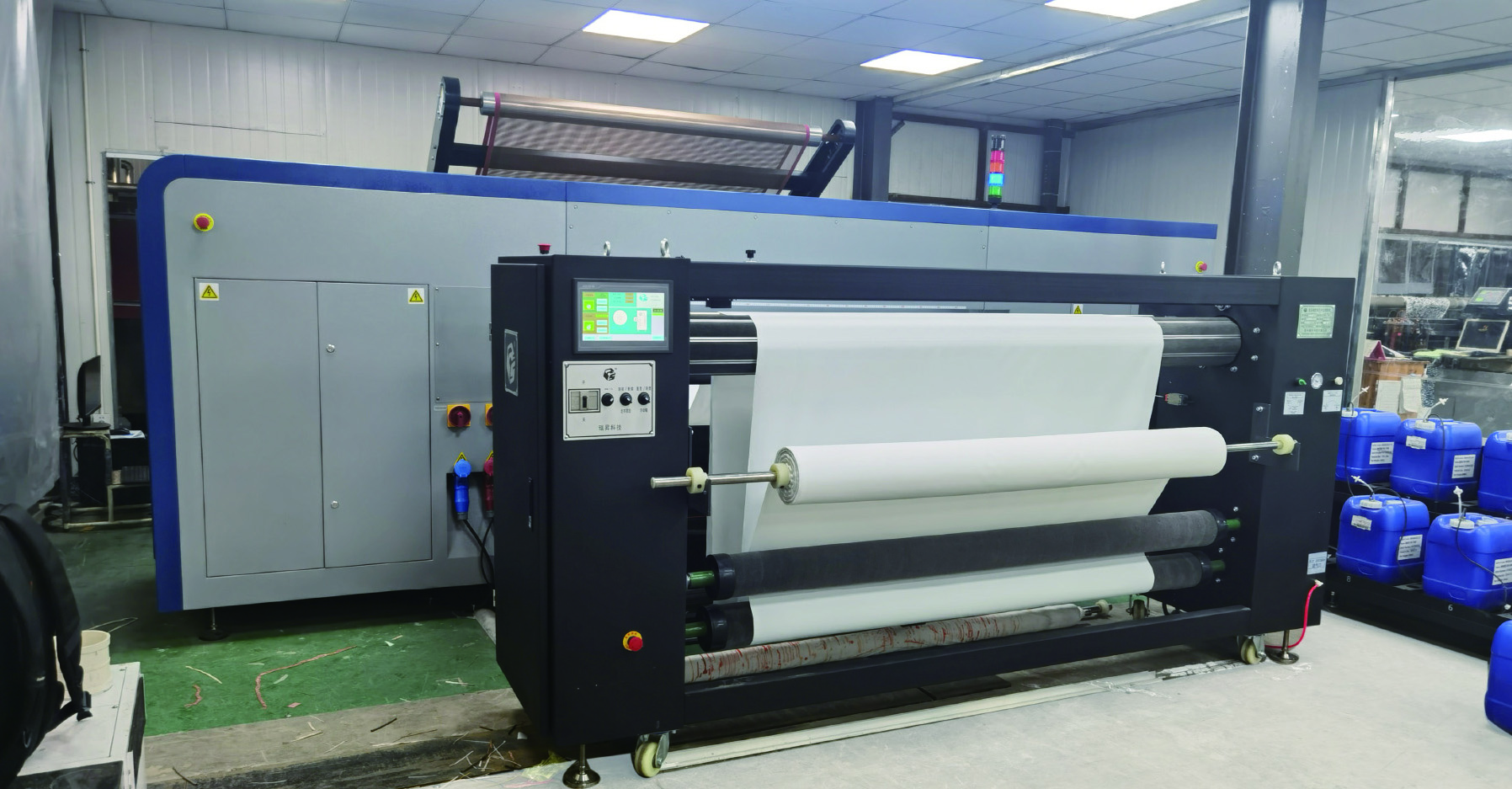 恒張力對邊進布裝置