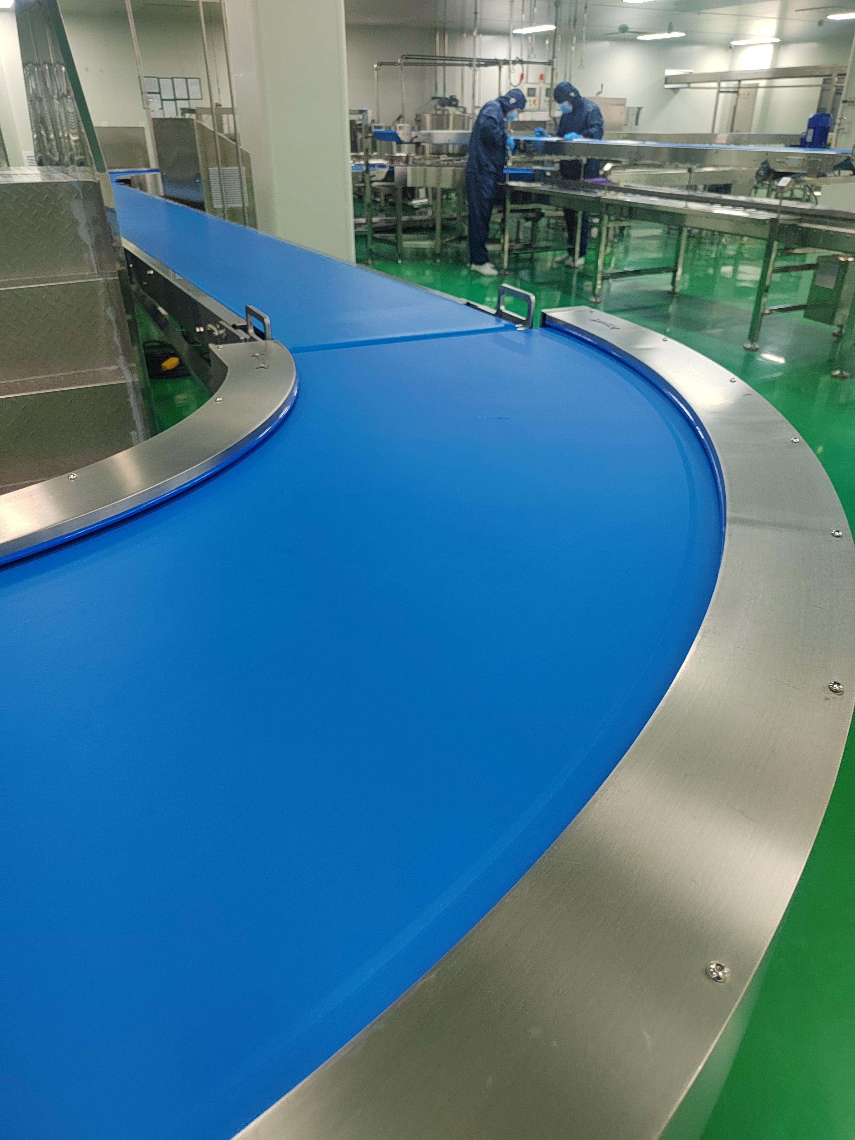 食品級(jí) PU 皮帶輸送機(jī)：食品輸送的可靠伙伴