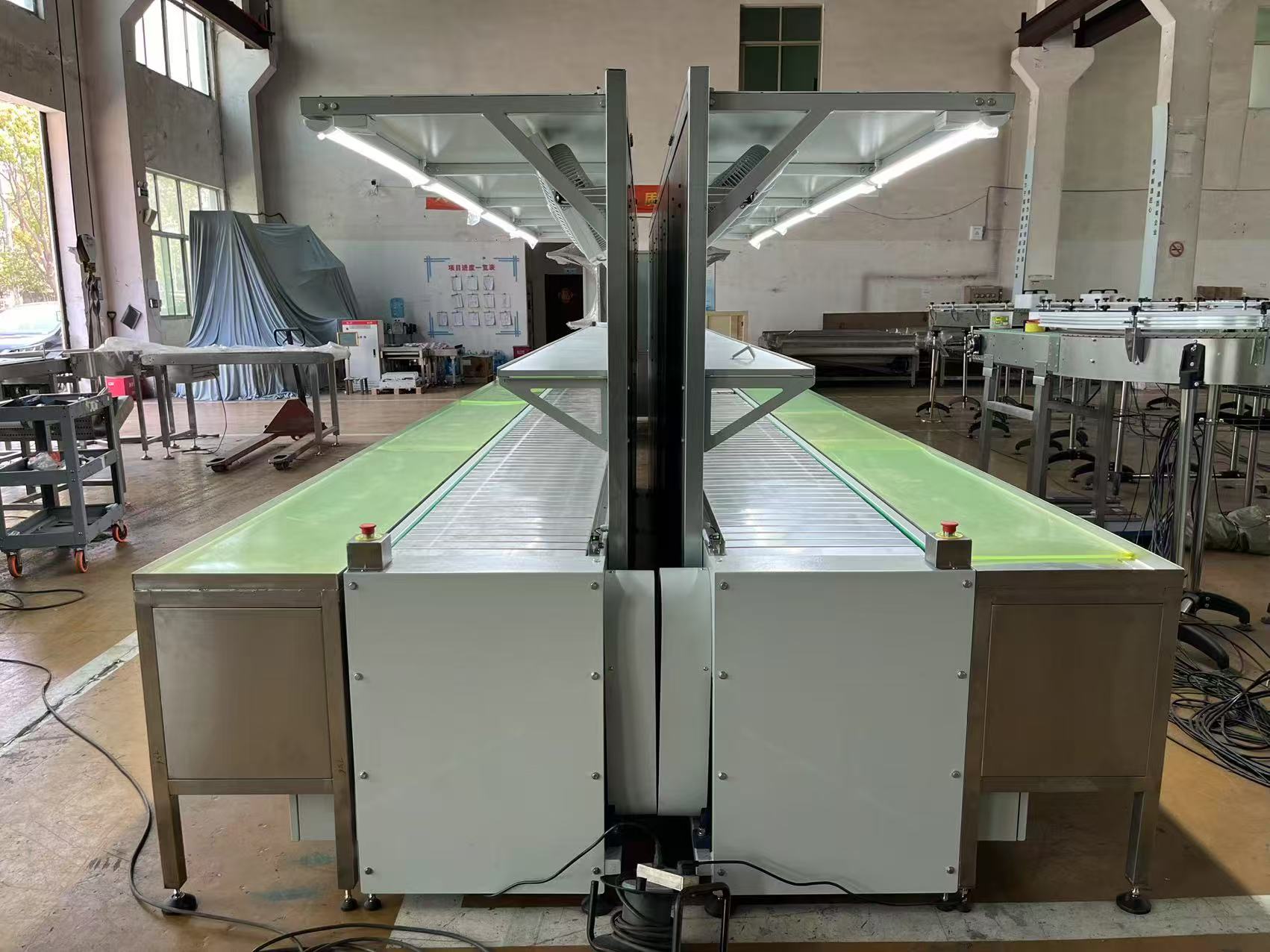 工作臺鏈板輸送線