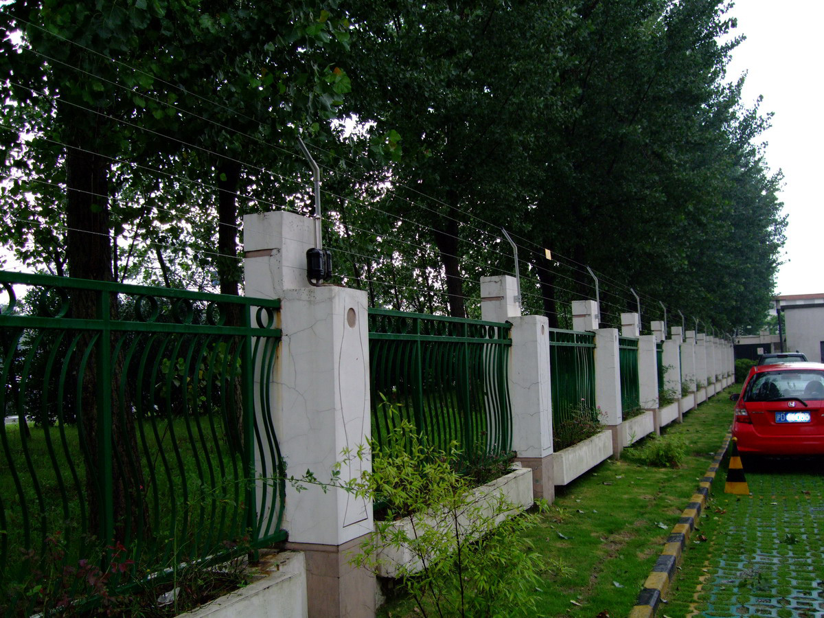 別墅區為什么要安裝電子圍欄