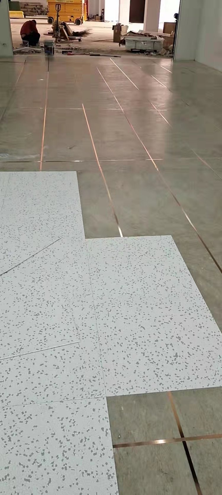 PVC 防靜電地板 特點(diǎn)