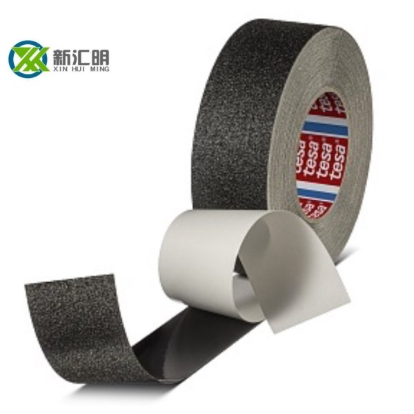 tesa60973是一款由PVC基材和磨料顆粒組成的工業(yè)防滑膠帶