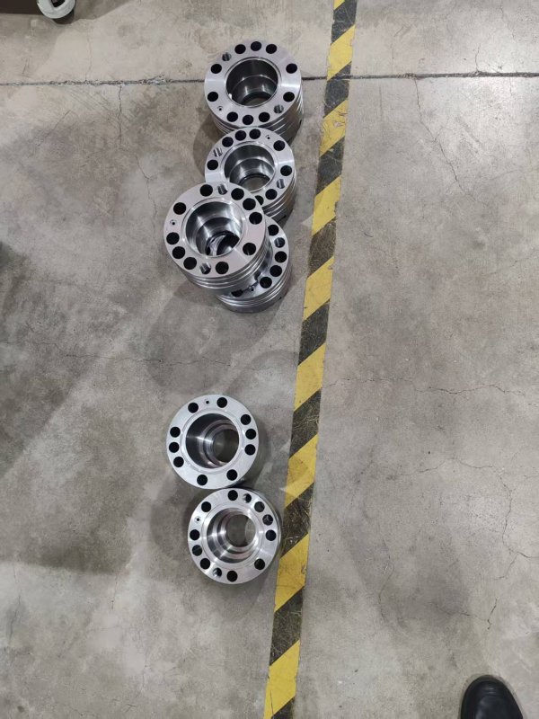 盤體漲堵壓裝機