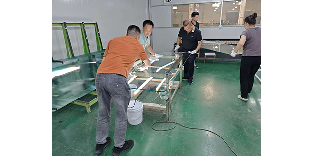 清遠(yuǎn)條紋彩釉玻璃耐用性如何